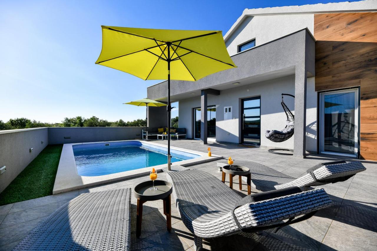 Luxurious Villa Natali Pridraga Exterior photo